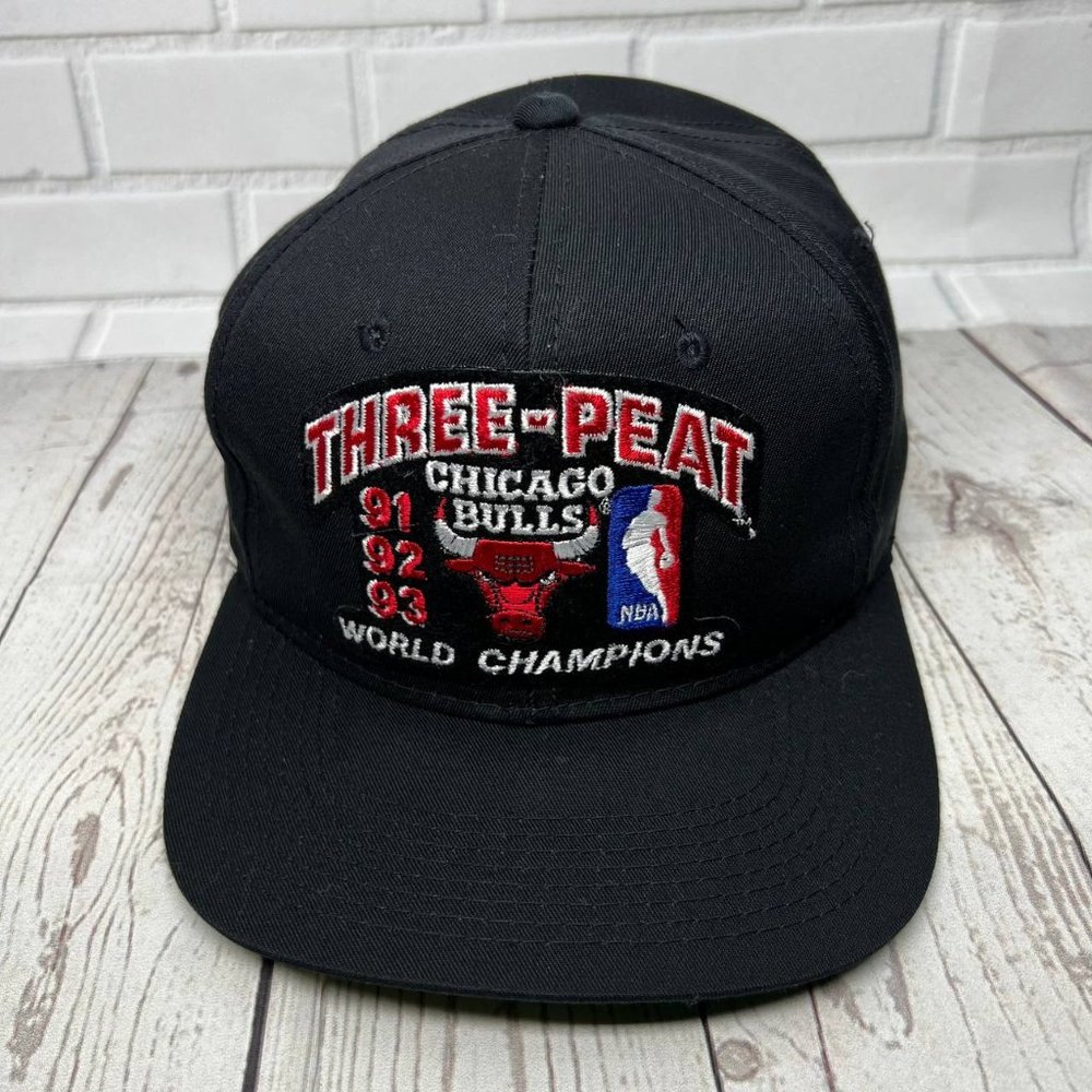 Vintage Chicago Bulls Three-Peat World Champions Youngan Hat Snapback Cap Jordan